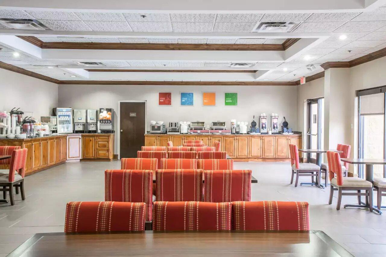 Vista Suites Hotel Near Island Drive And Convention Center Pigeon Forge Buitenkant foto