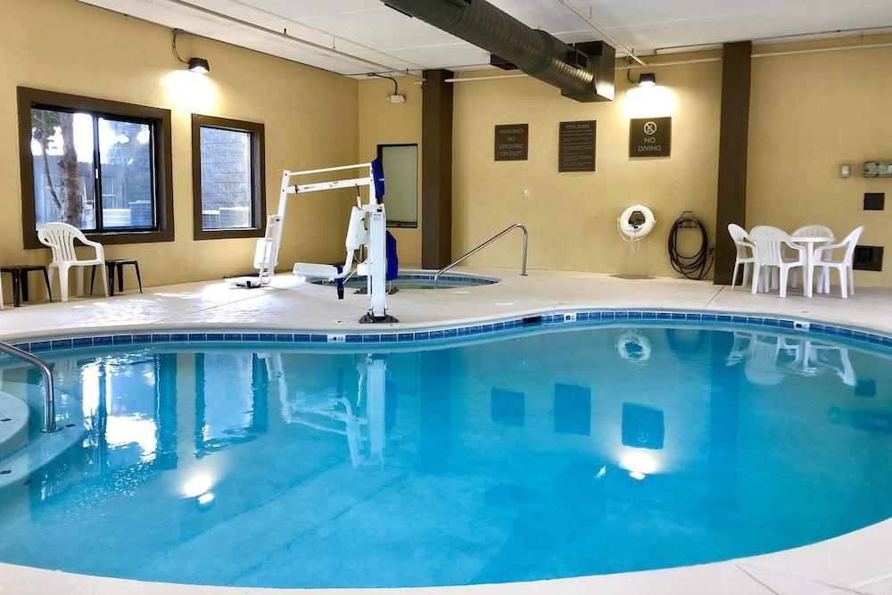 Vista Suites Hotel Near Island Drive And Convention Center Pigeon Forge Buitenkant foto