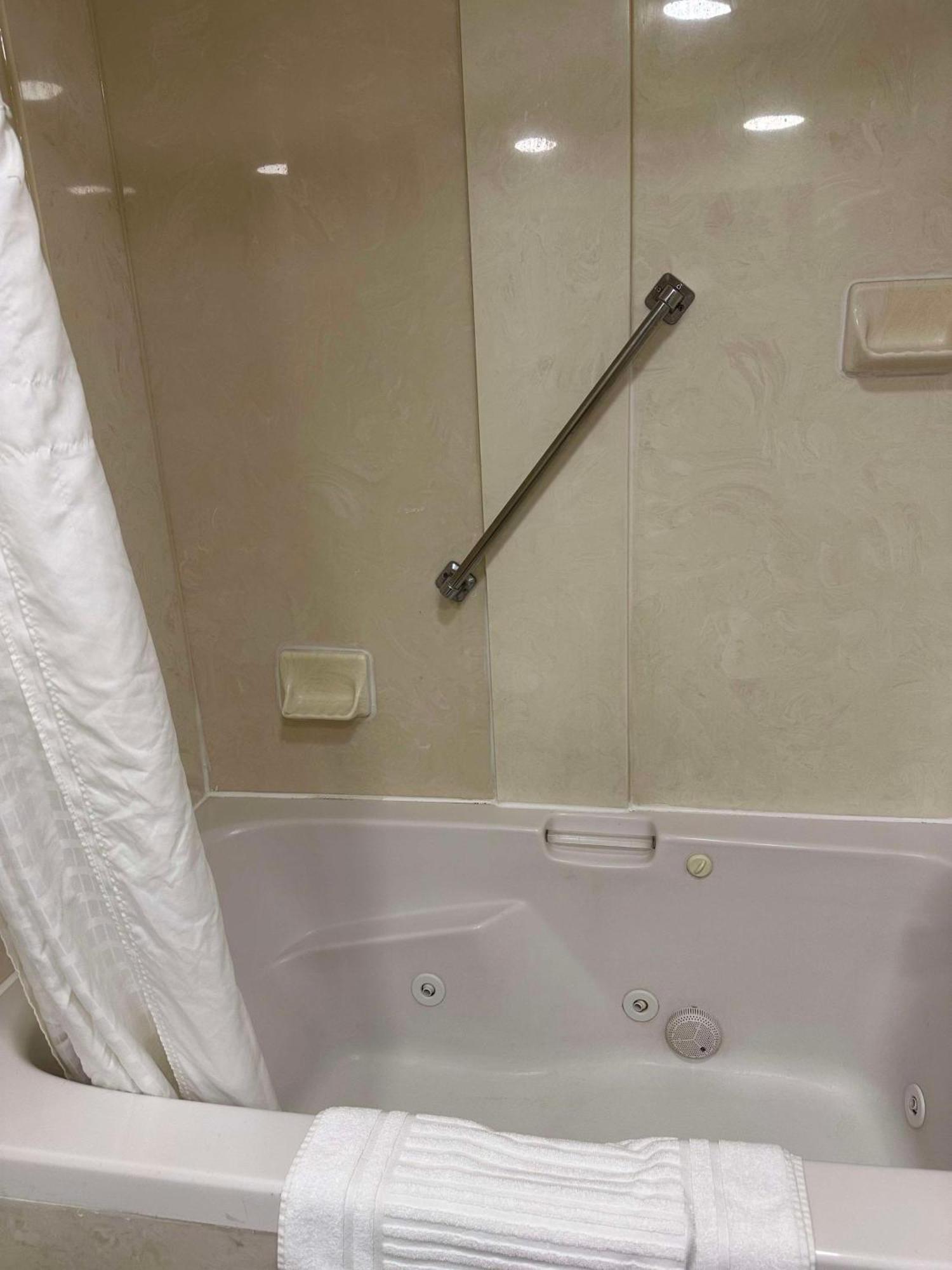 Vista Suites Hotel Near Island Drive And Convention Center Pigeon Forge Buitenkant foto